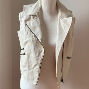 White fake Leather Vest!